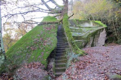 piramide-di-bomarzo
