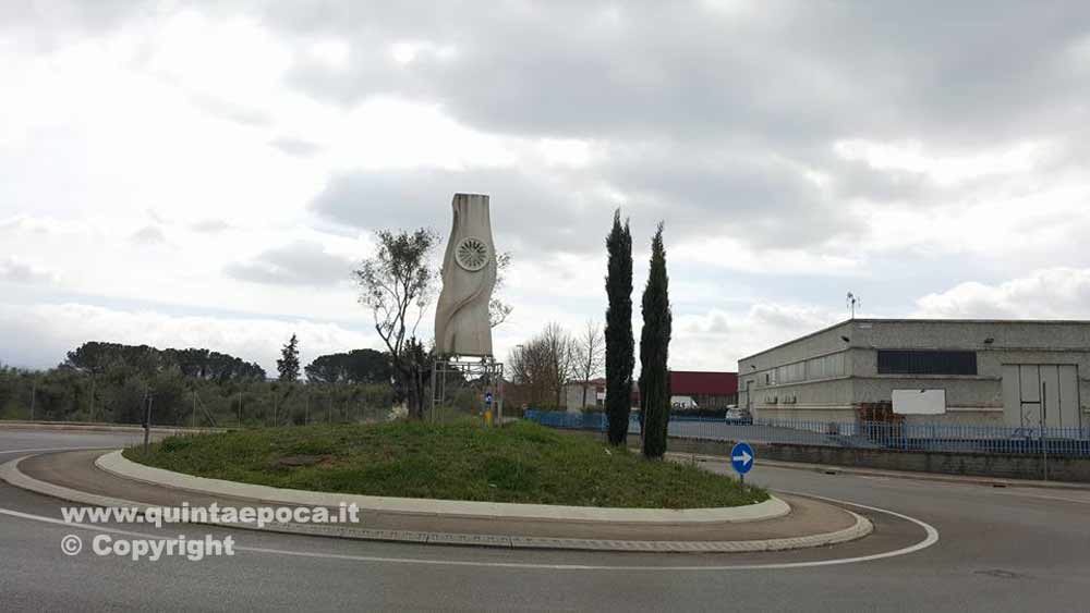 Sinfonia d’archi sulla rotatoria al Poggino: un percorso interrotto che andrebbe rivalutato