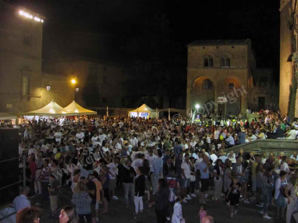 Santa Rosa: si prosegue con le cene dei facchini dal 7 al 10 settembre.