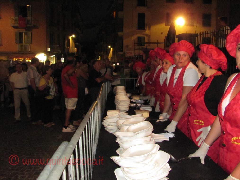 Tornano le pennette sotto la Macchina, sabato 7 settembre.