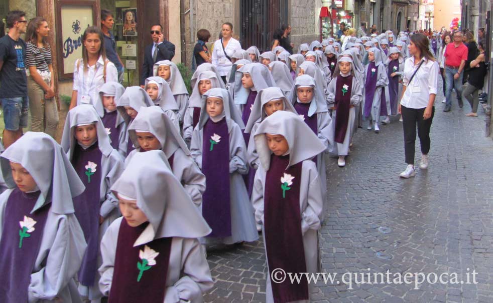 Riparte la macchina organizzativa per la processione con il cuore di S. Rosa.