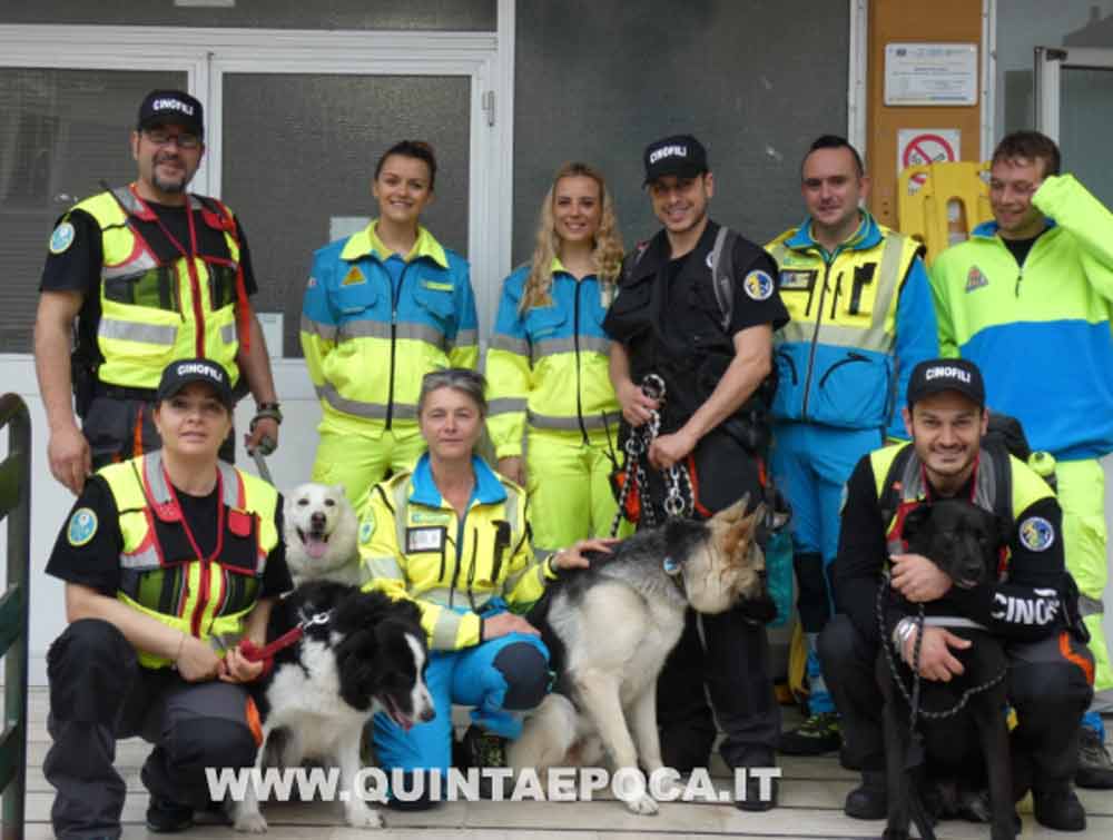 L’Unità cinofila da soccorso nelle scuole con il progetto “Alunni a 4 zampe”