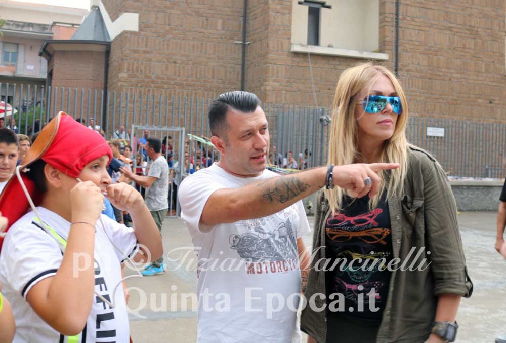 Roberta Bruzzone alle prove della mini macchina del Pilastro: “Il 3 settembre verrò per assistere al Trasporto”