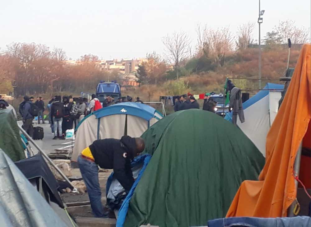 Immigrazione, sgombero del Baobab, Matteo Salvini: «Zone senza Stato e legalità non sono più tollerate»