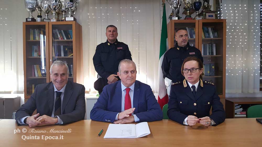 Bilancio di fine anno, il questore Macera: «Orgoglioso dei miei poliziotti». Arresti raddoppiati. Delitti in calo.