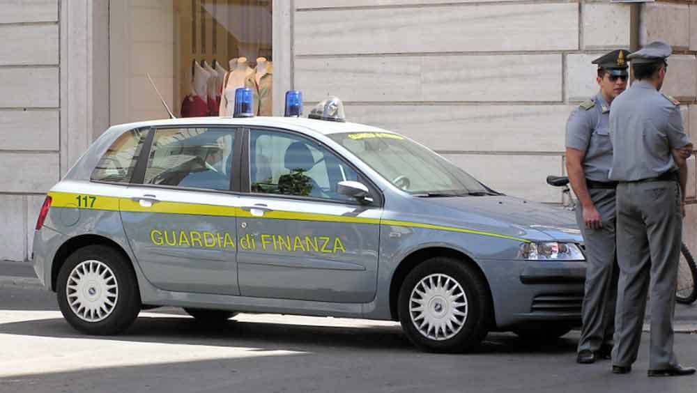 Evasione imposte:  sequestro di 21 milioni di euro in conti, fondi, veicoli e immobili.