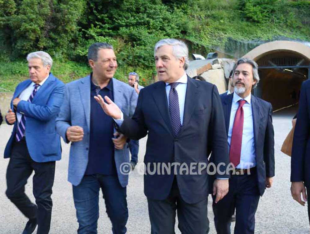 Forza Italia, Antonio Tajani: “Non siamo sovranisti, ma patrioti. No inciuci con Renzi e Di Maio. Siamo nel centrodestra”.