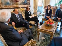 berlusconi-facebook
