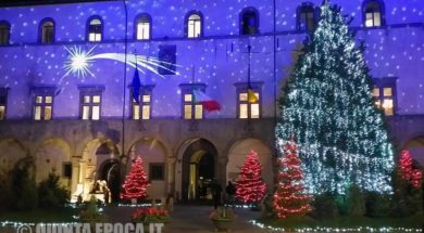 palazzo-dei-priori-natale