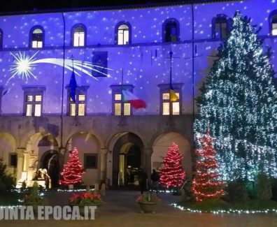 palazzo-dei-priori-natale