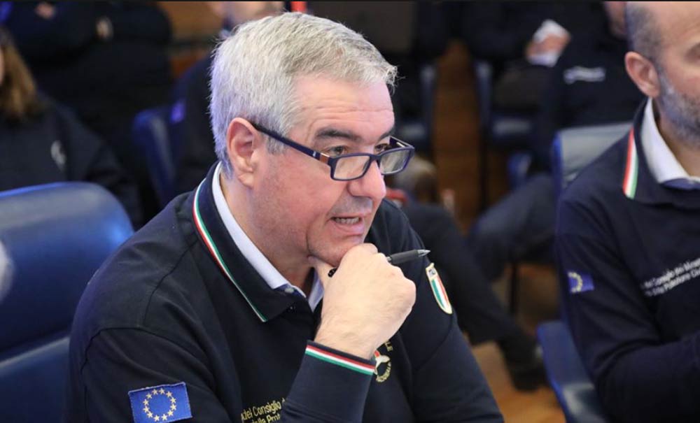 Coronavirus: Borrelli con la febbre. Sarà sottoposto a tampone