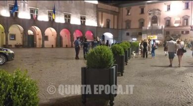 piazza-del-comune-movida-fioriere