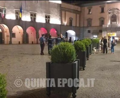 piazza-del-comune-movida-fioriere