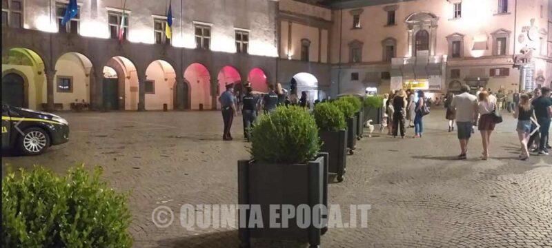 piazza-del-comune-movida-fioriere