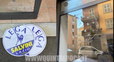 sede-lega-vandali-adesivi