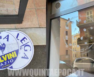 sede-lega-vandali-adesivi