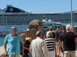 crocieristi-civitavecchia