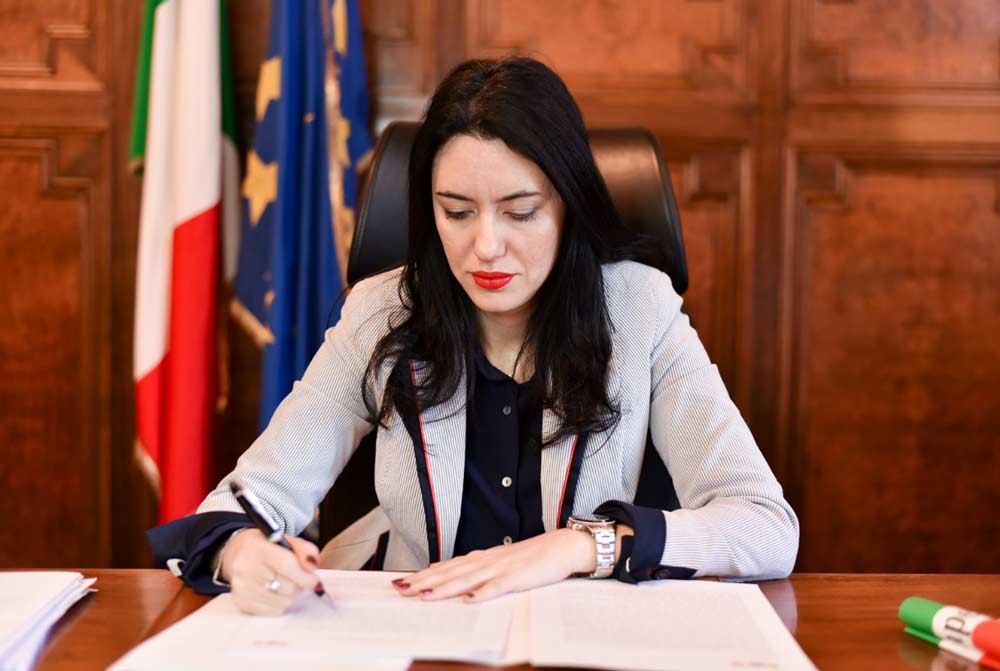 Scuola, Conte commissaria Azzolina: «Non sono ammessi errori».
