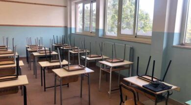 scuola-vitorchiano-classe-banchi