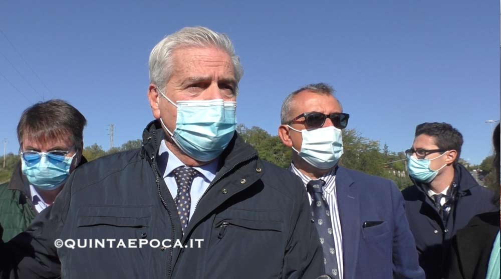 Bimbo positivo, chiusa classe asilo nido. Arena: «Gente in quarantena esce».