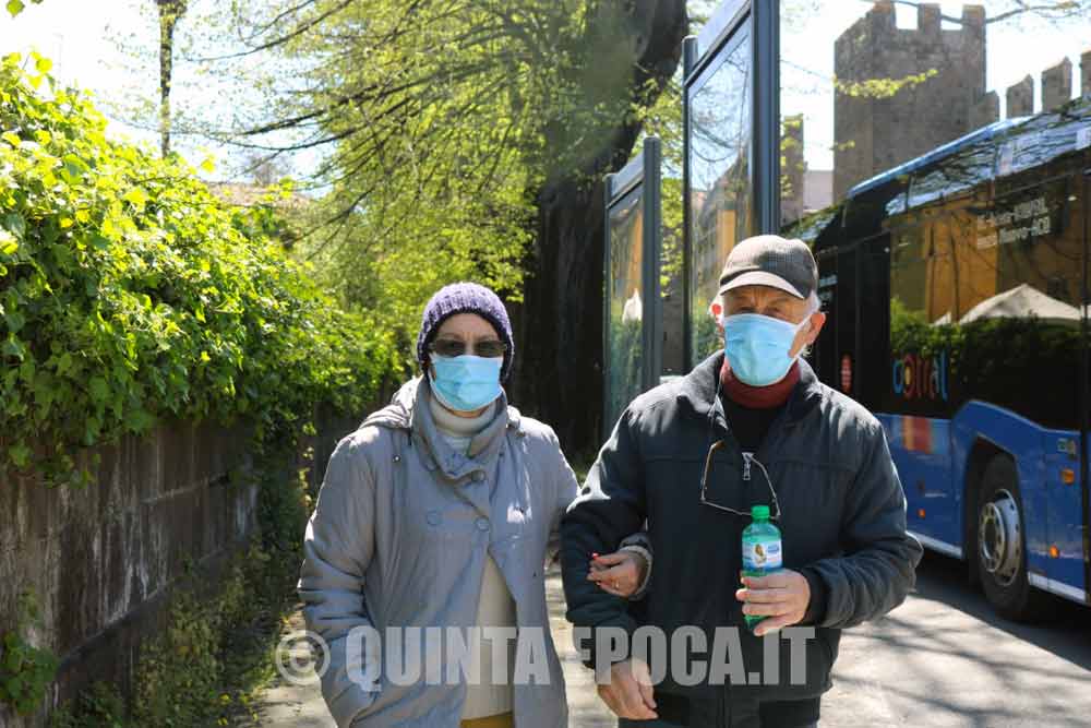 Covid, nuove regole per quarantene e zone rosse. Green pass avrà durata illimitata.