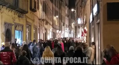 corso-italia-folla-movida