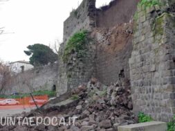 CROLLO-MURO