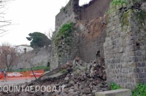 CROLLO-MURO