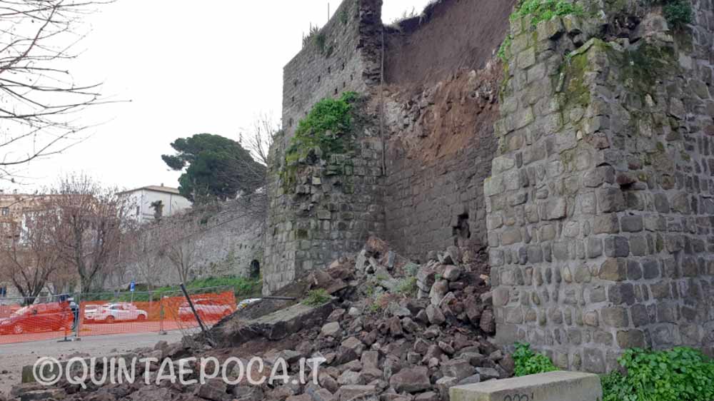 Crolla muro di contenimento tra valle Faul e via Sant’Antonio.