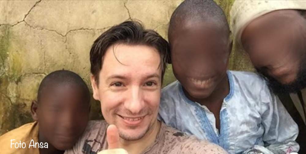 Attentato Congo: morti due italiani, l’ambasciatore Attanasio e un carabiniere.