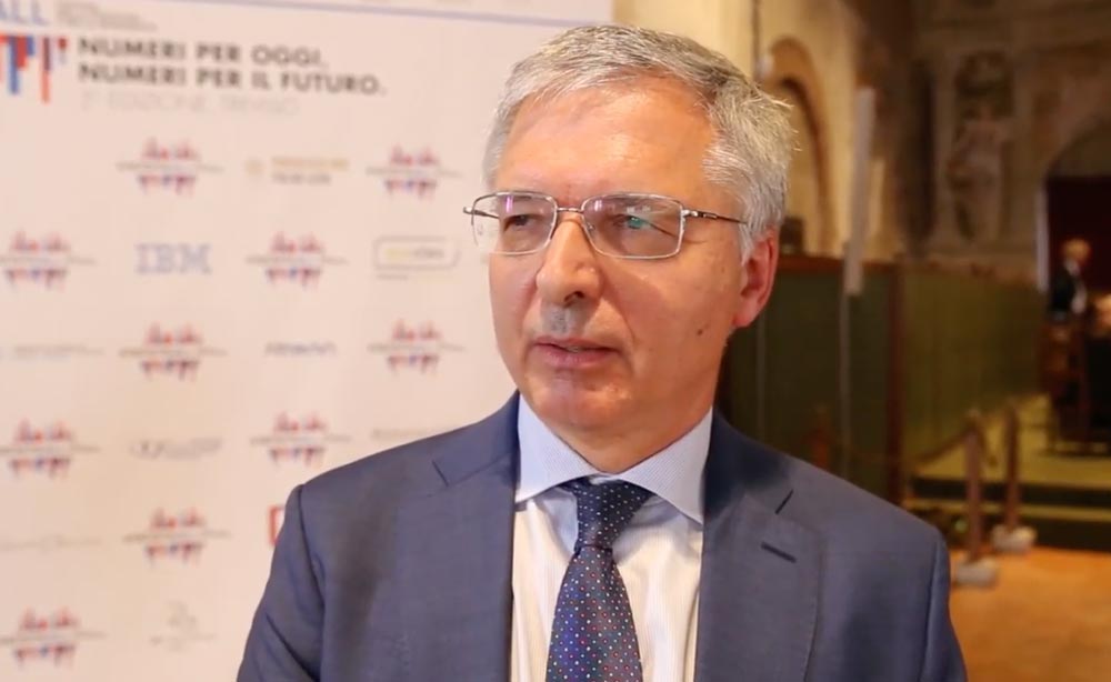 Franco: «Ritorno alla normalità verso maggio/giugno grazie ai vaccini e al caldo.