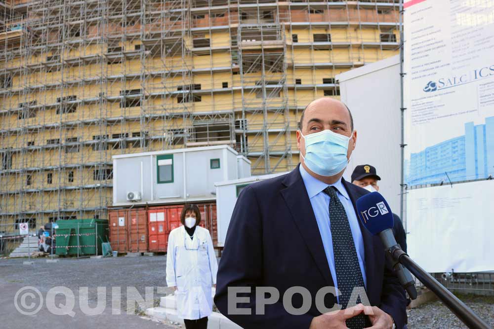 Rifiuti, 200 tonnellate al giorno, Lega in piazza: «Commissariare Regione».