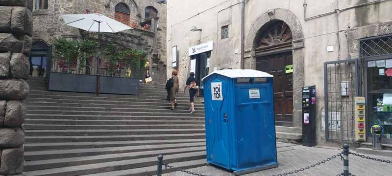 BAGNO-CHIMICO-ABUSIVO