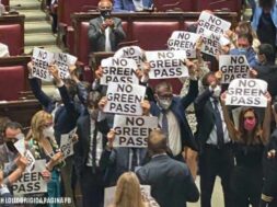 FRATELLI-ITALIA-GREEN-PASS