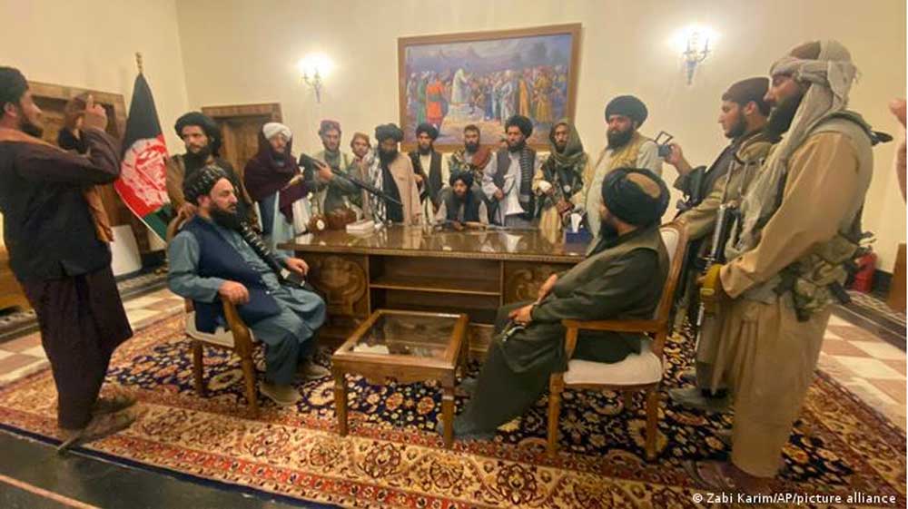 Afghanistan, portavoce talebani: «Se USA ancora qui dopo 31 agosto, reagiremo».