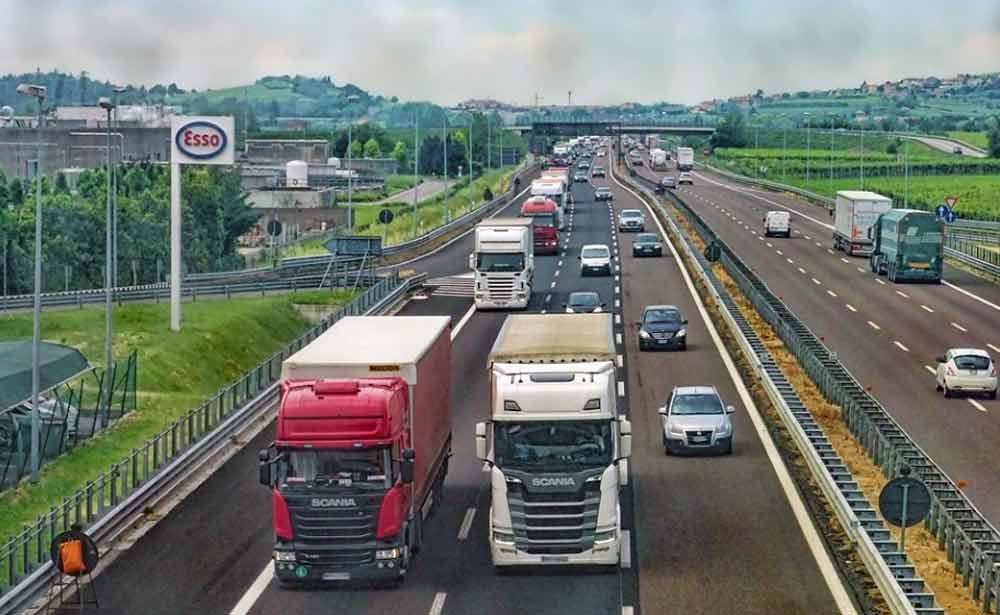 Green Pass, porti e autotrasporti: «Ora blocchiamo l’Italia».
