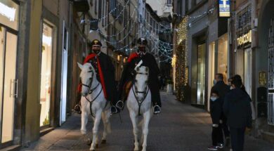 carabinieri-a-cavallo