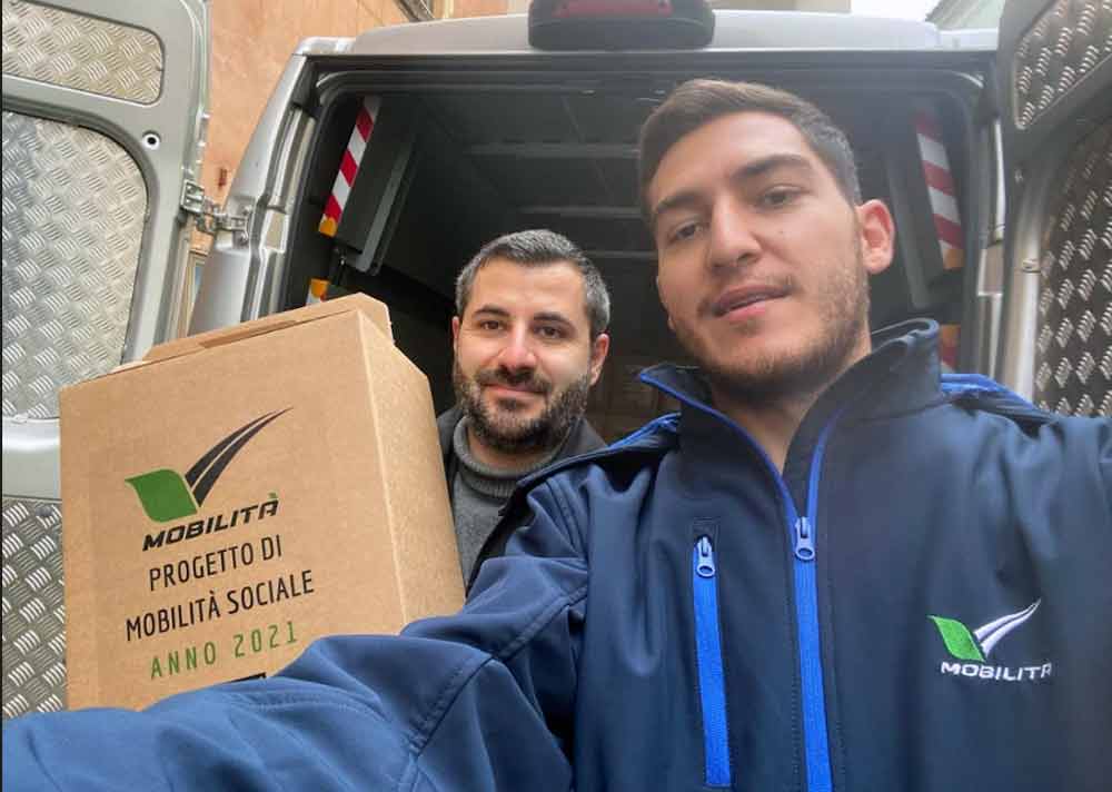 Civita Castellana, Giampieri: «Consegnati 200 pacchi alimentari natalizi alle famiglie».