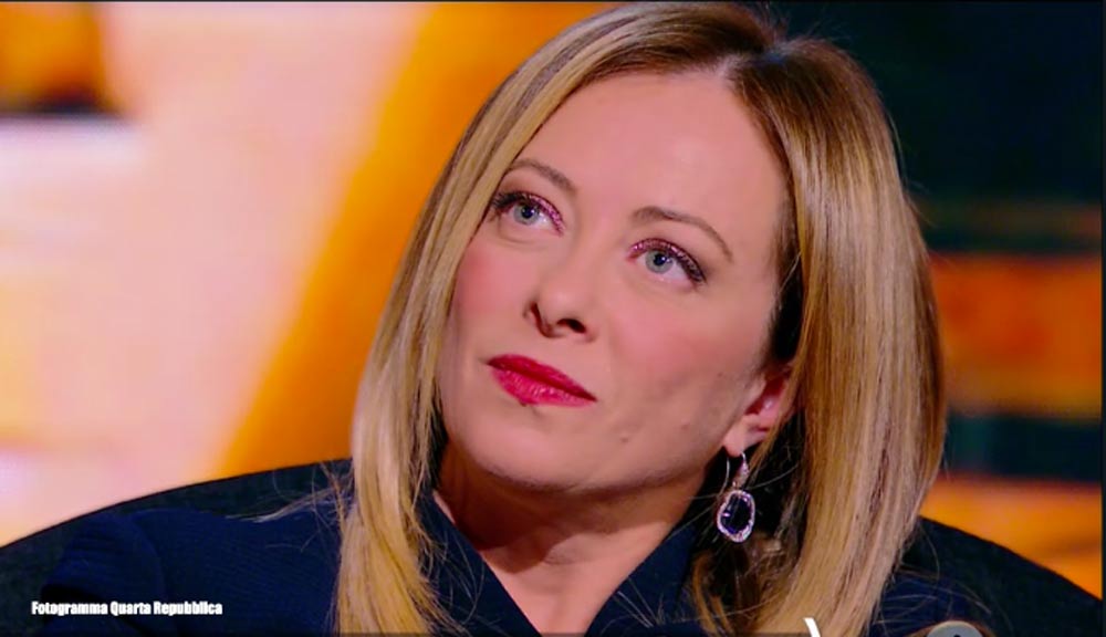 Meloni “bombarda” il centrodestra: «Uniti alle politiche? Vedremo».