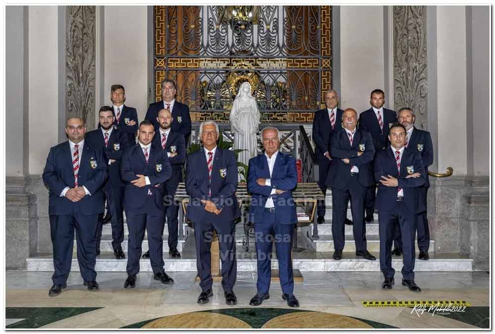 Il Sodalizio presenta l’abito ufficiale da cerimonia.