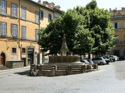 piazza-san-faustino
