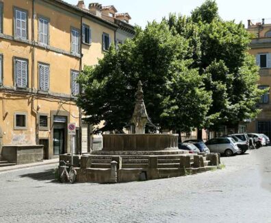 piazza-san-faustino