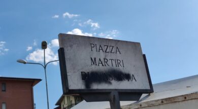 Piazza Martiri di Nassirya (1)