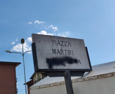 Piazza Martiri di Nassirya (1)