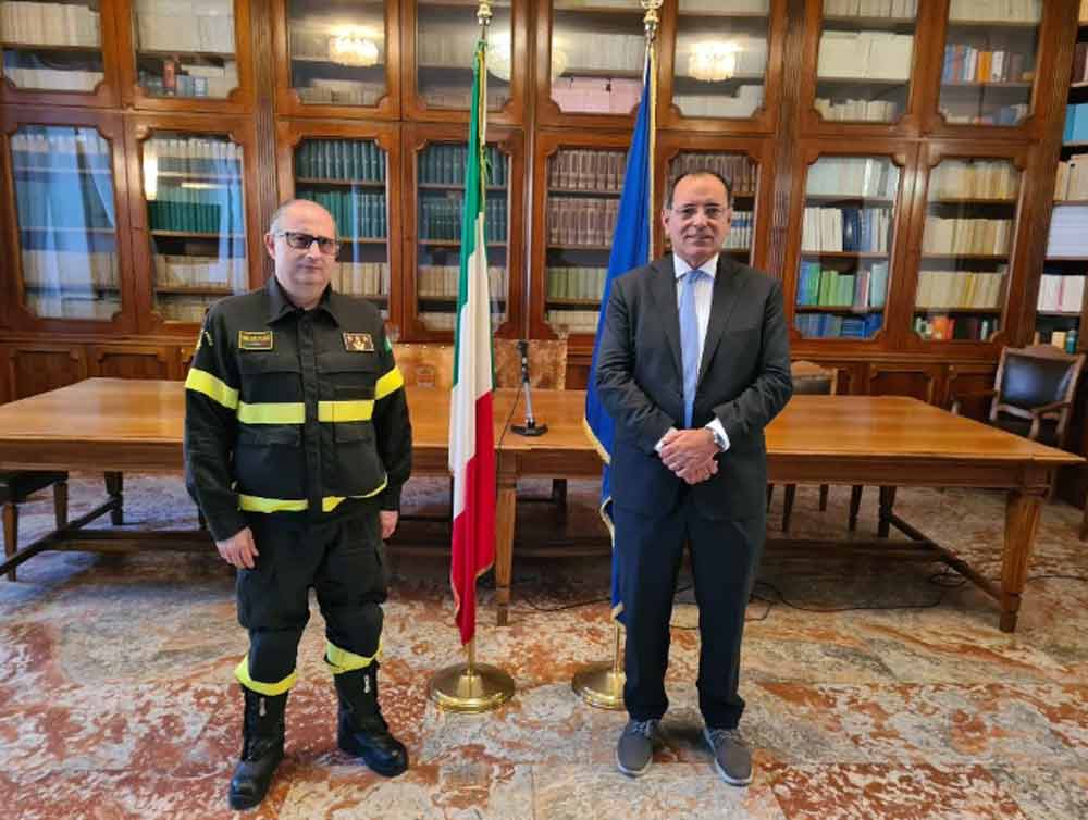 Prefetto Cananà riceve il nuovo comandante dei Vigili del Fuoco, Mastroianni.