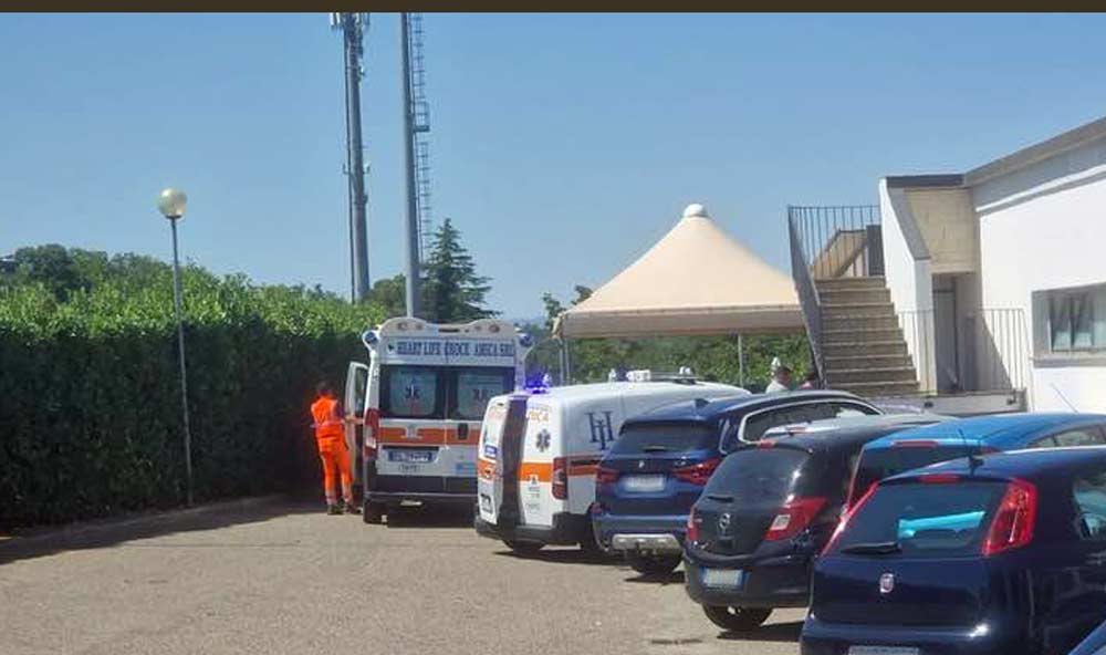 Bimbo annegato in piscina, si indaga sulla dinamica dei fatti.