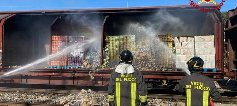 Vigili del fuoco treno orte