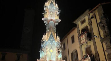 GLORIA-PIAZZA-DEL-COMUNE