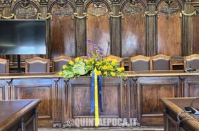 SALA-CONSIGLIO-FIORI-SANTA-ROSA
