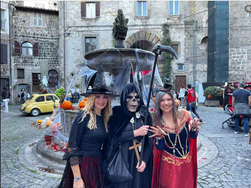 Bagnaia, alcune mamme del comitato organizzatore - Notte di Mezzo
